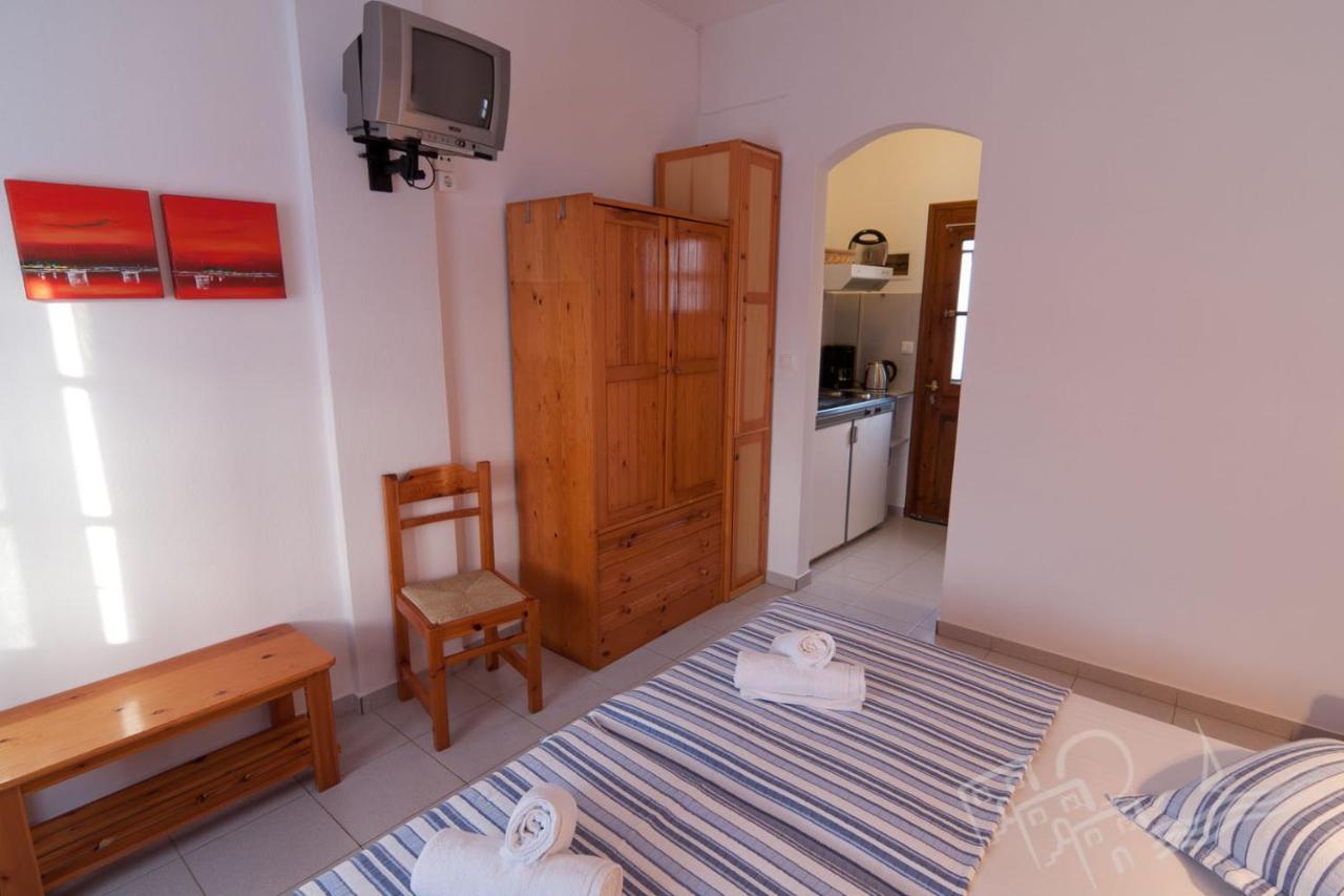 Margarita And Chara Hotel Faros  Exterior photo