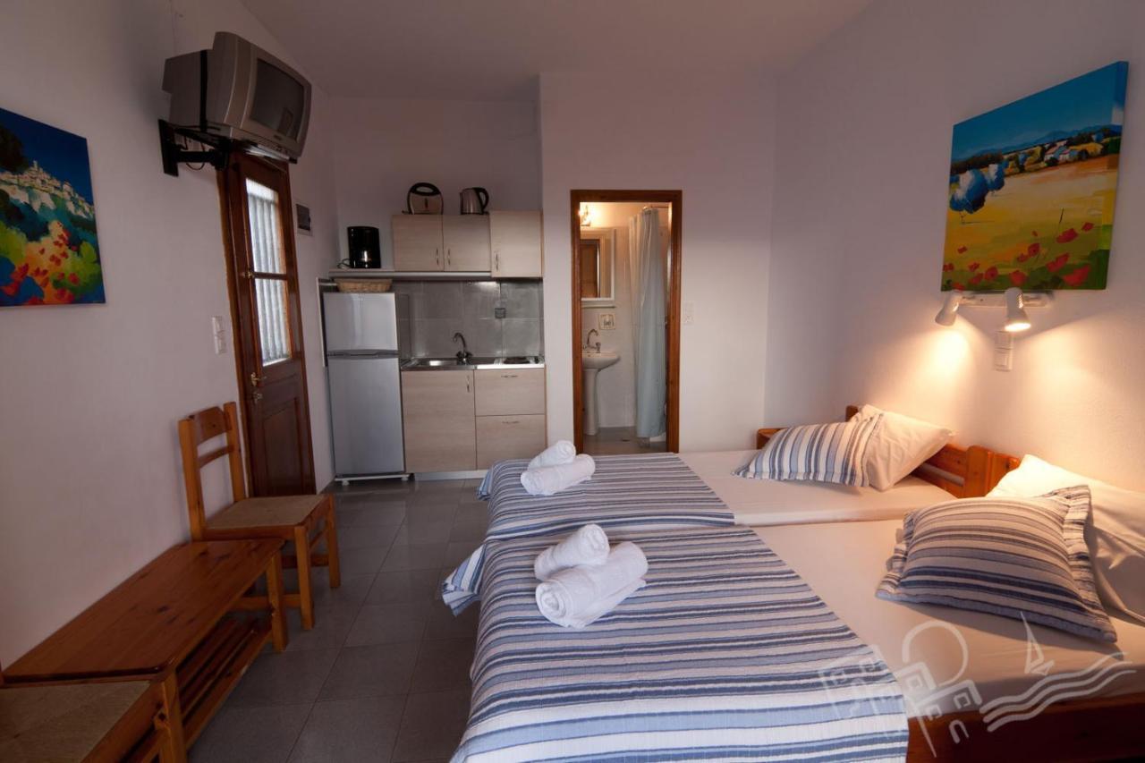 Margarita And Chara Hotel Faros  Exterior photo